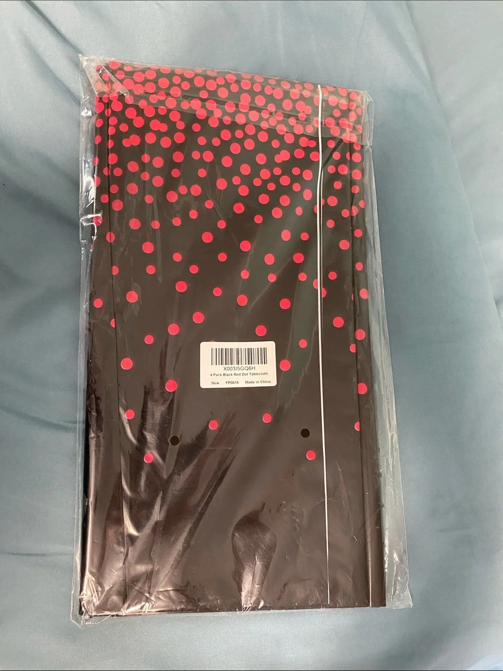 Black Tablecloth with Red Dot Confetti Pattern - 4 Pack